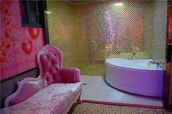 Menglong Boutique Hotel